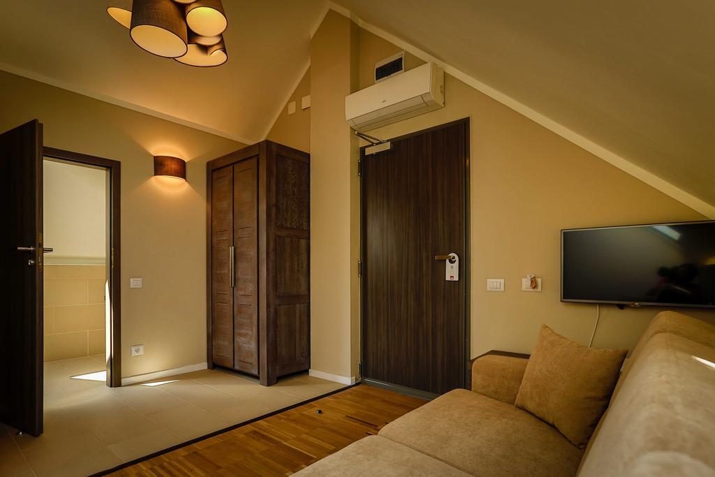 Delta Boutique & Carmen Silva Resort Crisan  Ruang foto